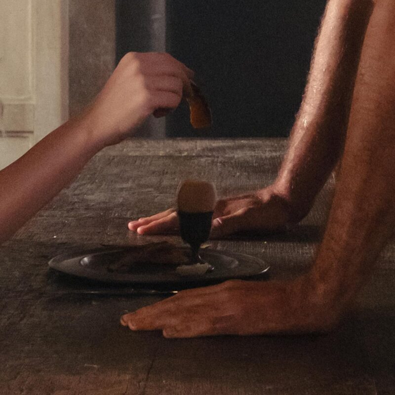 『Wuthering Heights』（2026）徹底解説｜なぜ『Brat』からインダストリアルへ変貌したのか？